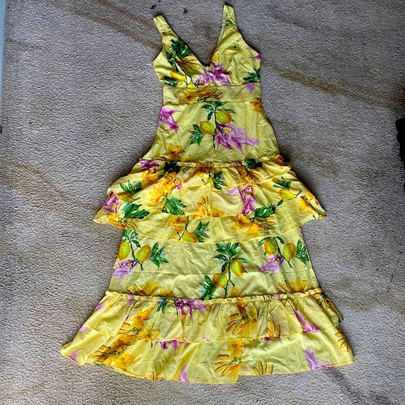 Since M maxi dress yellow with flowers super fresh - Picture 1 of 4